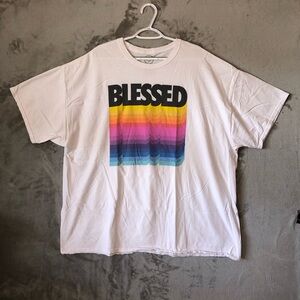 DOM White Graphic T-Shirt Size 3XL Short Sleeve Crewneck Plus Size Colorful